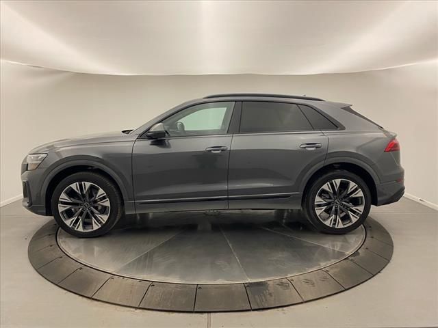2025 Audi Q8 Premium Plus
