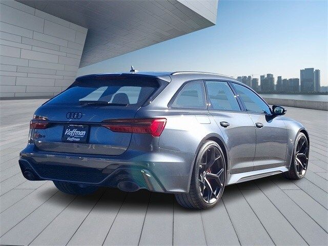 2025 Audi RS 6 Avant performance