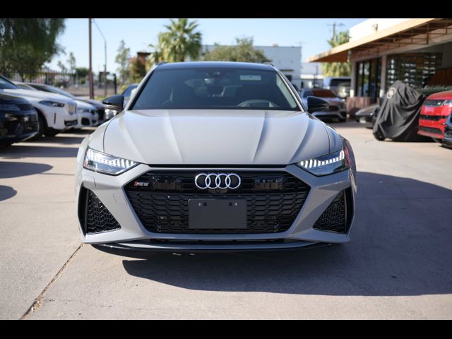 2025 Audi RS 6 Avant performance
