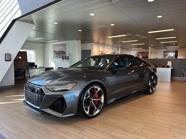 2025 Audi RS 7 Performance