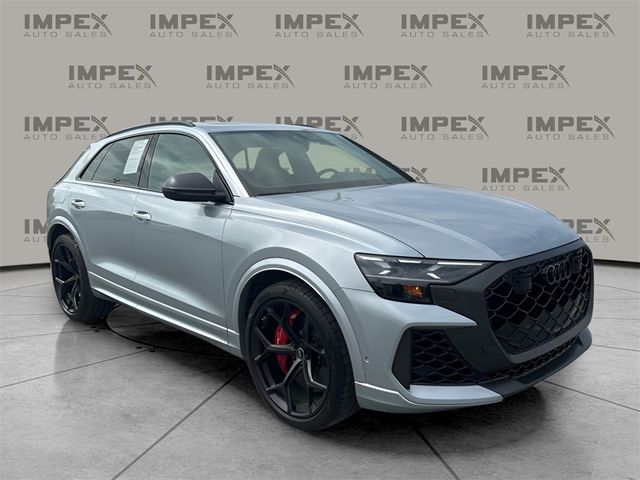 2025 Audi RS Q8 performance