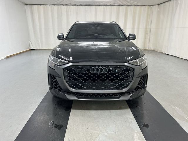 2025 Audi RS Q8 performance