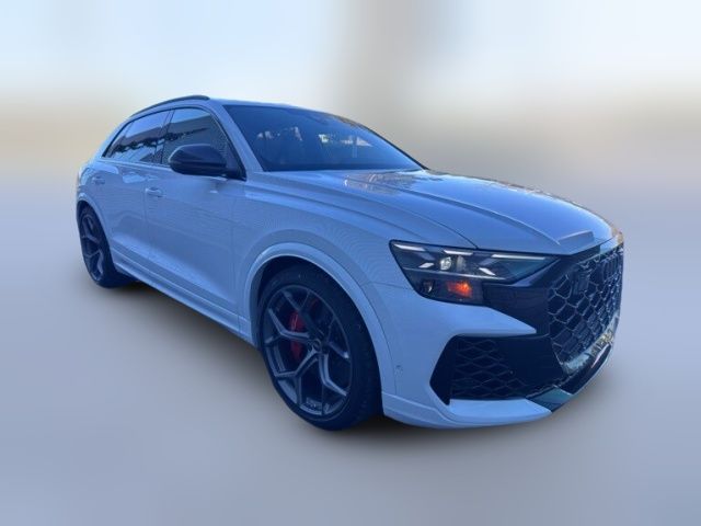 2025 Audi RS Q8 performance