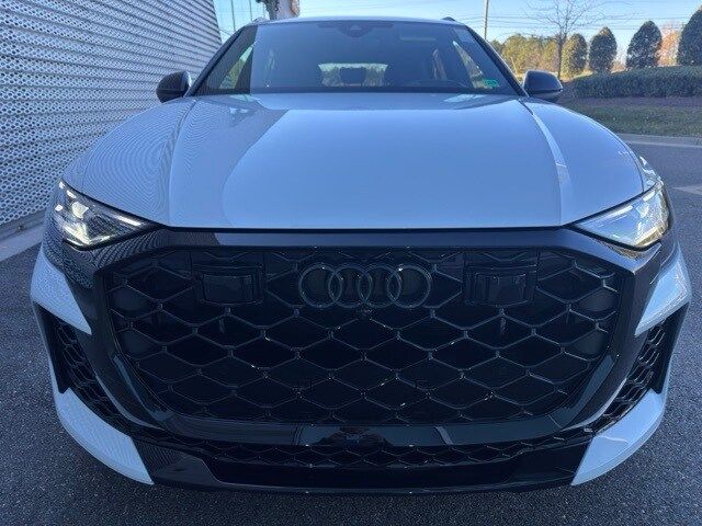 2025 Audi RS Q8 performance