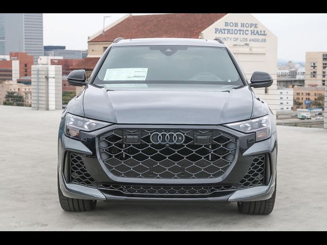 2025 Audi RS Q8 performance