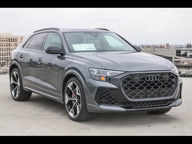 2025 Audi RS Q8 performance