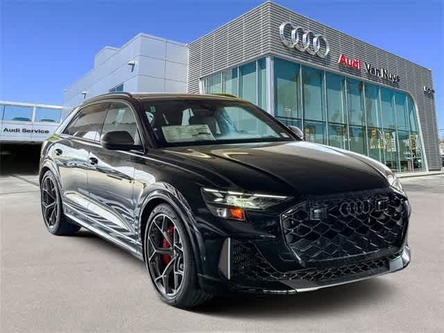 2025 Audi RS Q8 performance