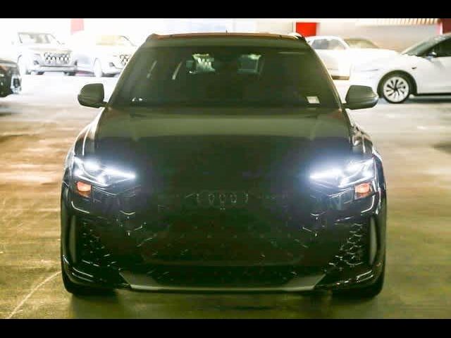 2025 Audi RS Q8 performance