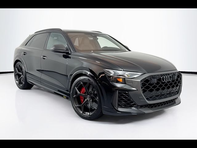 2025 Audi RS Q8 performance