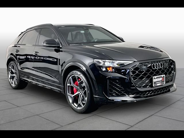 2025 Audi RS Q8 performance