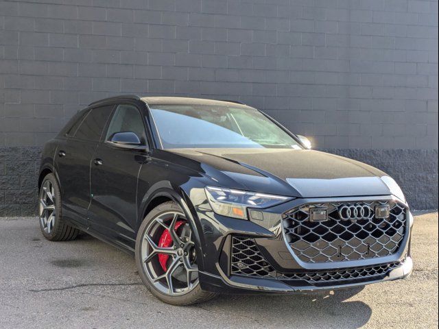 2025 Audi RS Q8 performance