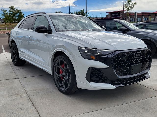 2025 Audi RS Q8 performance