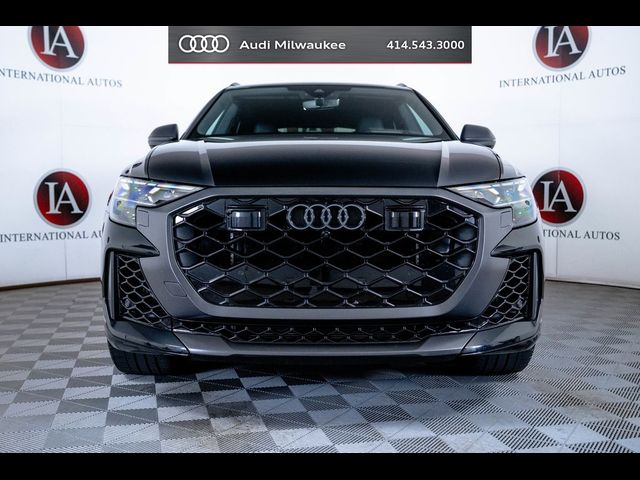 2025 Audi RS Q8 performance