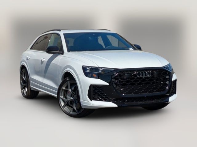 2025 Audi RS Q8 performance