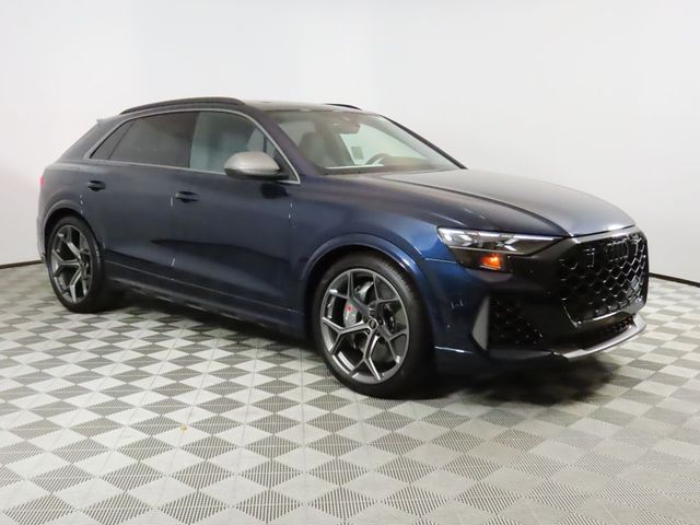 2025 Audi RS Q8 performance