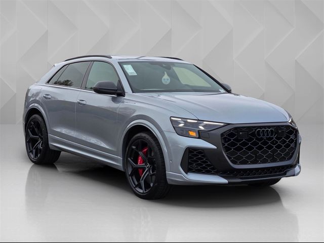2025 Audi RS Q8 performance
