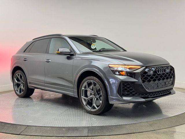 2025 Audi RS Q8 performance