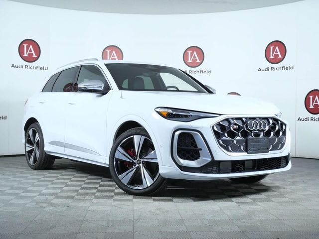 2025 Audi SQ5 Premium Plus