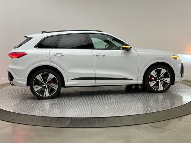 2025 Audi SQ5 Premium Plus