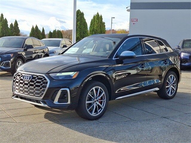 2025 Audi SQ5 Premium Plus