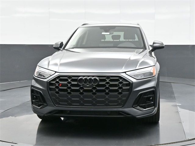 2025 Audi SQ5 Premium Plus