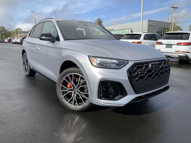 2025 Audi SQ5 Premium Plus