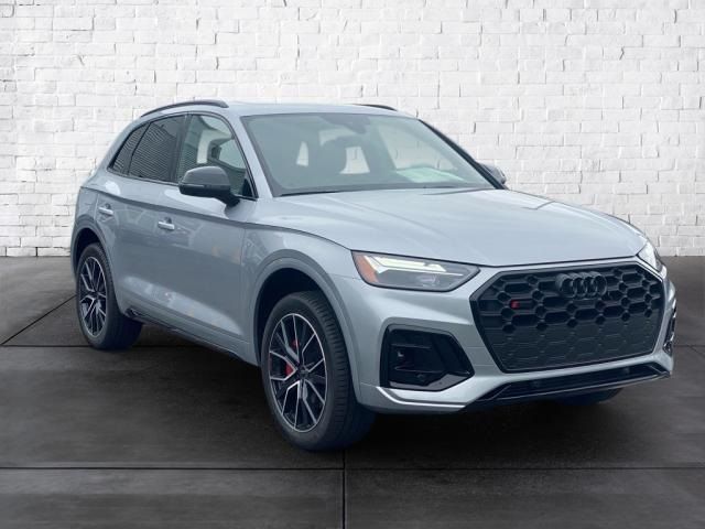 2025 Audi SQ5 Premium Plus
