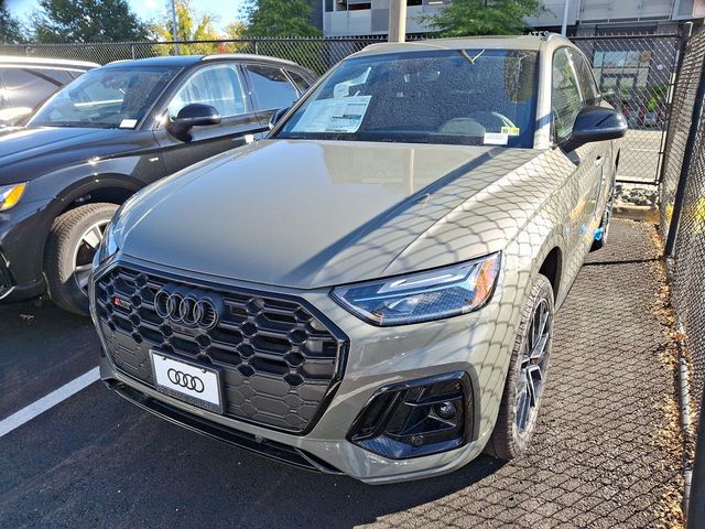 2025 Audi SQ5 Premium Plus