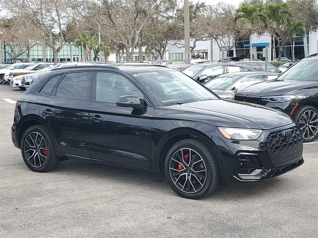 2025 Audi SQ5 Premium Plus