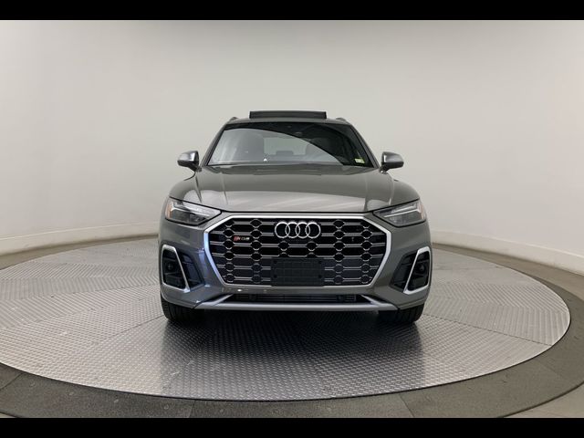 2025 Audi SQ5 Premium Plus