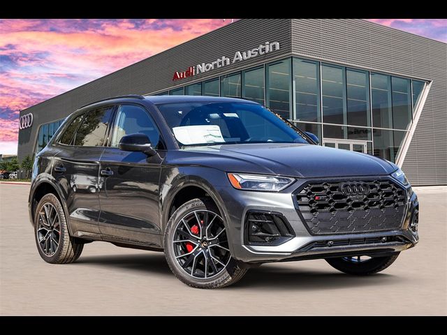 2025 Audi SQ5 Premium Plus