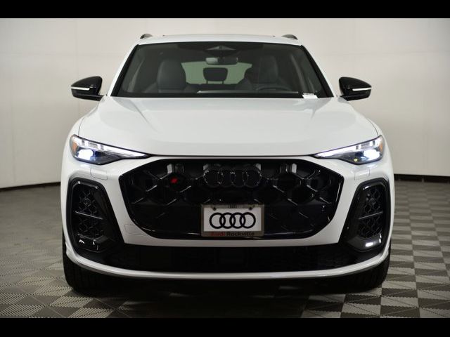 2025 Audi SQ5 Premium Plus