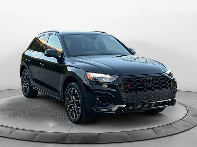 2025 Audi SQ5 Premium Plus