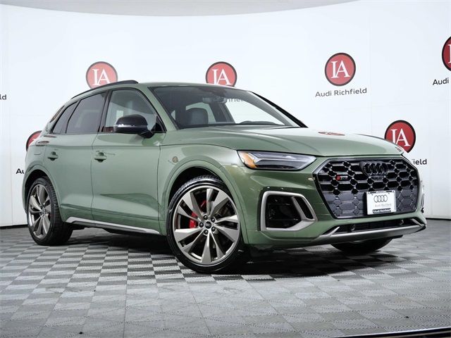 2025 Audi SQ5 Premium Plus