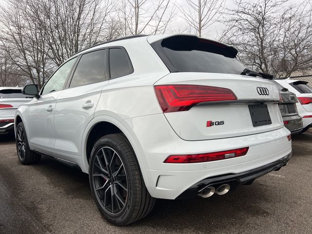 2025 Audi SQ5 Premium Plus