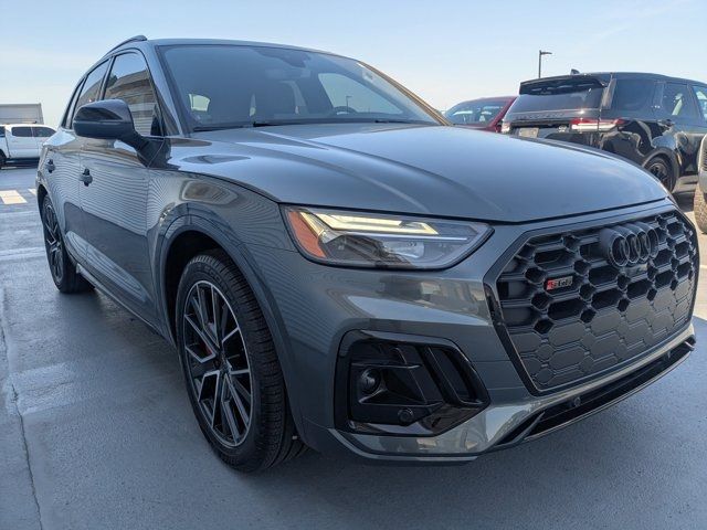 2025 Audi SQ5 Premium Plus