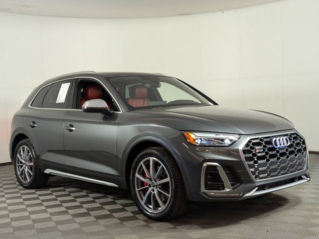 2025 Audi SQ5 Premium Plus