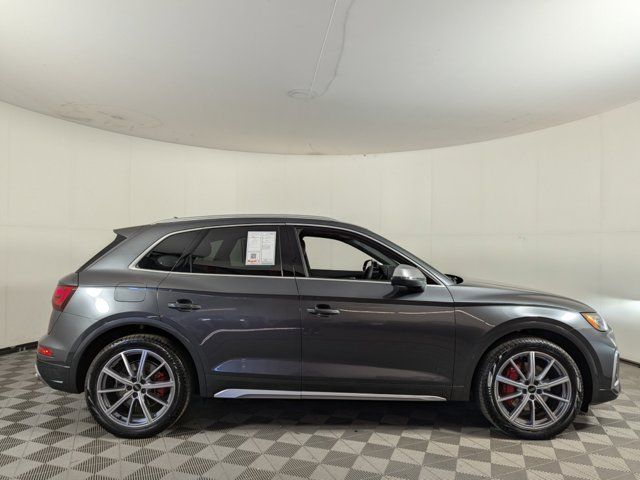 2025 Audi SQ5 Premium Plus