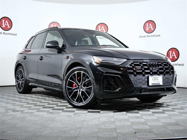 2025 Audi SQ5 Premium Plus