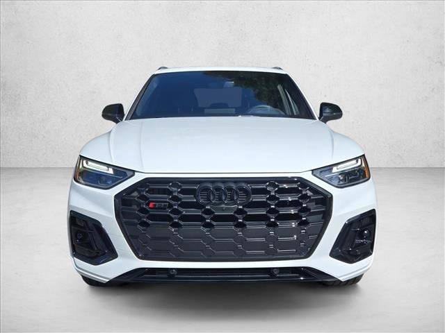 2025 Audi SQ5 Premium Plus