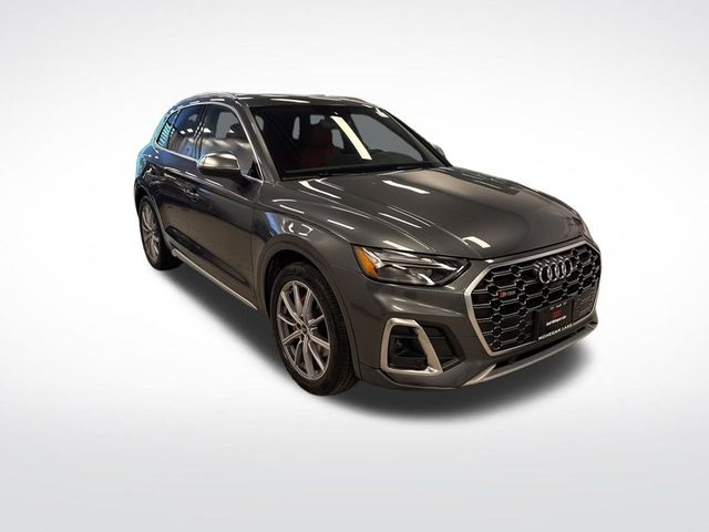 2025 Audi SQ5 Premium Plus