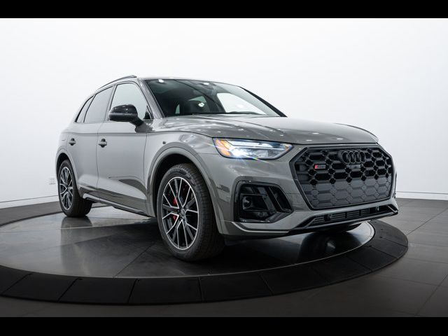 2025 Audi SQ5 Premium Plus