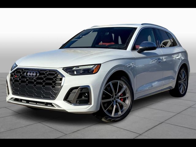 2025 Audi SQ5 Premium Plus