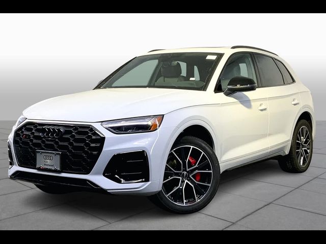 2025 Audi SQ5 Premium Plus