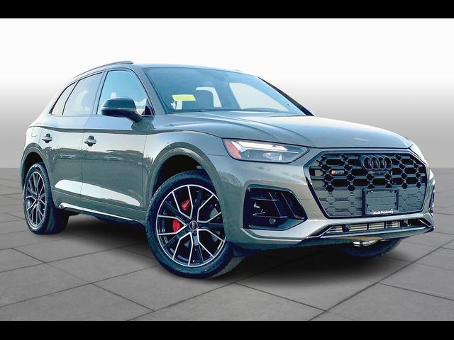 2025 Audi SQ5 Premium Plus