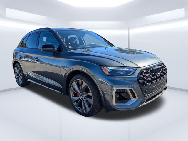 2025 Audi SQ5 Premium Plus