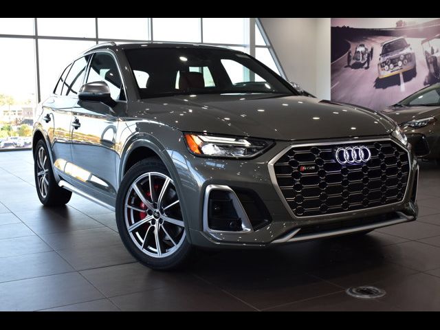 2025 Audi SQ5 Premium Plus