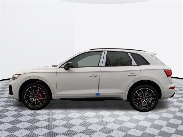 2025 Audi SQ5 Premium Plus