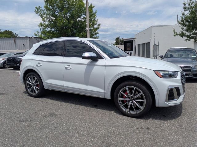 2025 Audi SQ5 Premium Plus