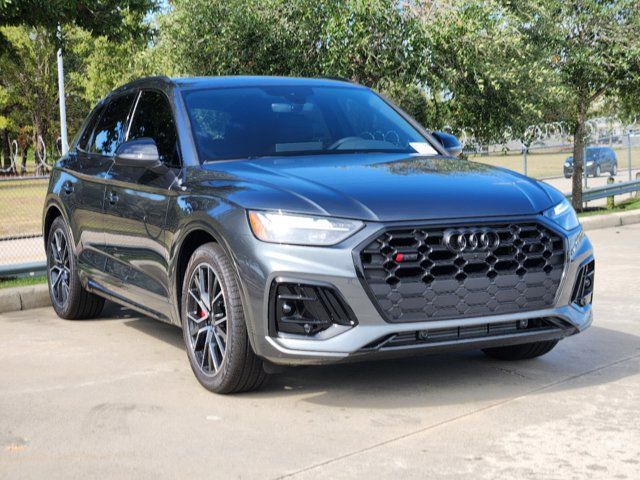 2025 Audi SQ5 Premium Plus